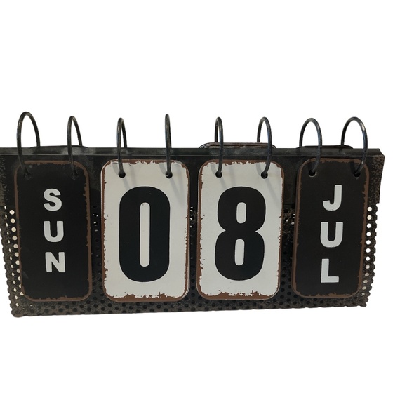 Metal Standing FLIP CALENDAR INDUSTRIAL LOOK Perpetual Desktop Retro - Picture 3 of 13